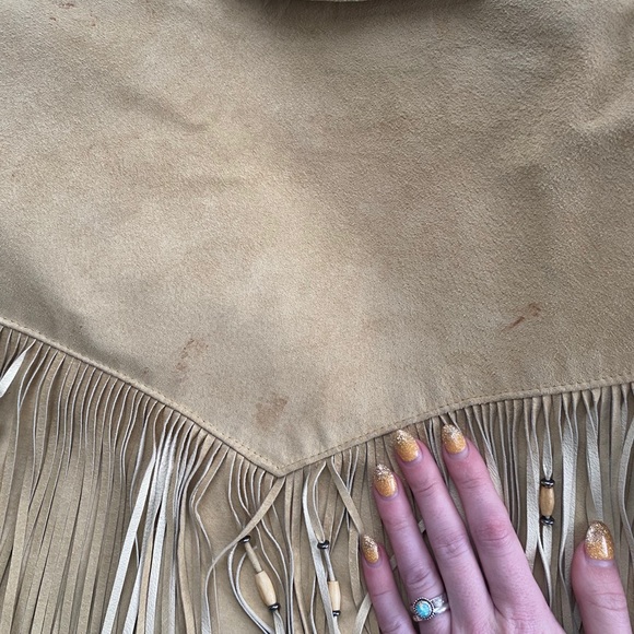 SOLD 80’s Tan Fringe Suede Leather Jacket Concho - Picture 12 of 13